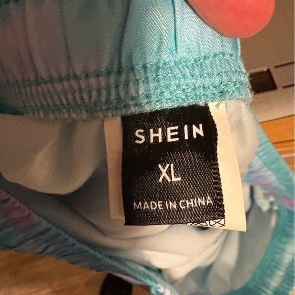 SHEIN Multicolor Men”s Palm Print Swim Shorts - Picture 2 of 6